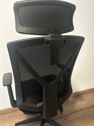 Silla de oficina SONGMICS ergonómica con reposacabezas – como nueva