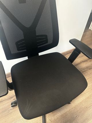 Silla de oficina SONGMICS ergonómica con reposacabezas – como nueva