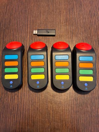 Buzz! PS3 El Multiconcurso con mandos