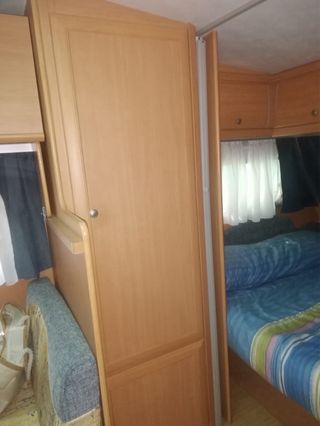 Vendo caravana al detalle