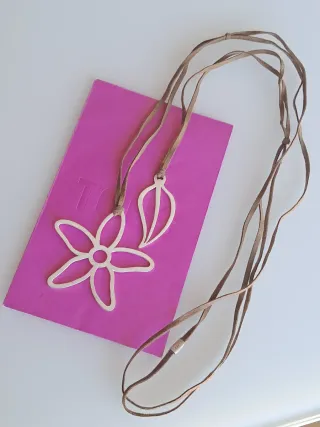 Collar Tous Plata Flor y Hoja