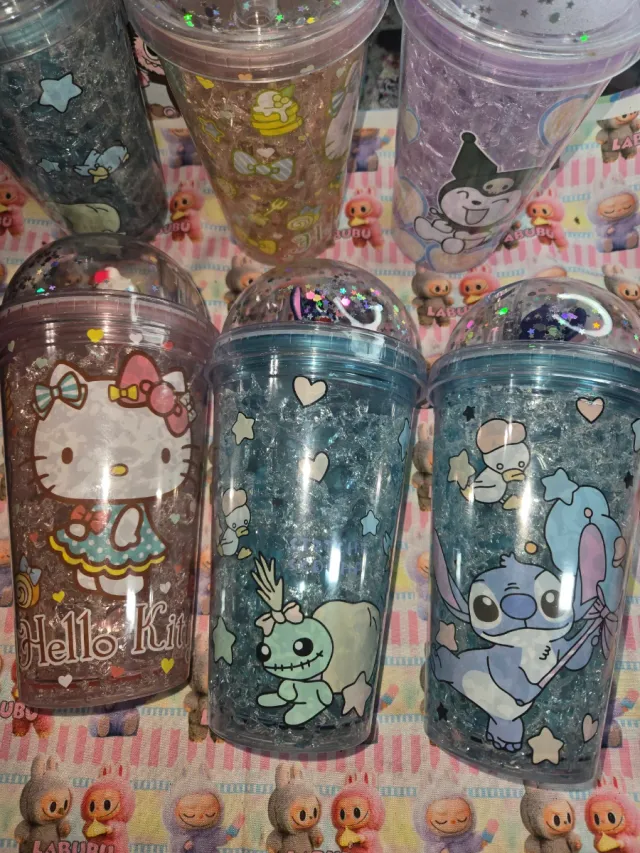 Vasos Hello Kitty con pajita