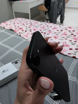 iPhone 16E Negro 128GB + Apple Watch SE 2022