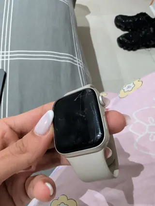 iPhone 16E Negro 128GB + Apple Watch SE 2022