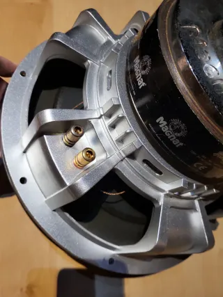 Subwoofer Magnat XTC 1200