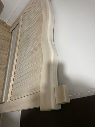 Cabecero de madera estilo rústico