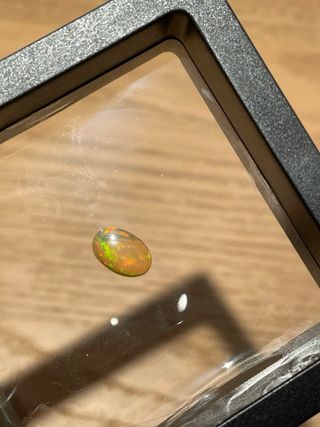 Opale Cabochon e Opale grezzo