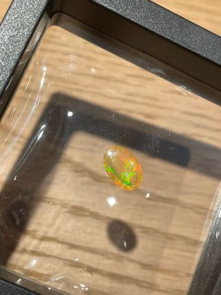 Opale Cabochon e Opale grezzo