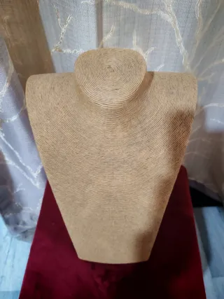 Expositor de collares