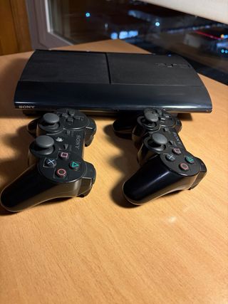 Consola Sony PS3 Negra + 2 Mandos