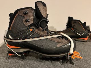 Botas Alpinismo Salewa MS Crow. GX.