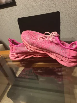 Zapatillas deportivas rosas