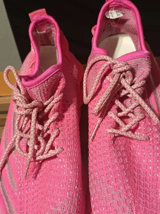 Zapatillas deportivas rosas