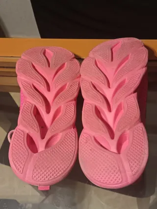 Zapatillas deportivas rosas