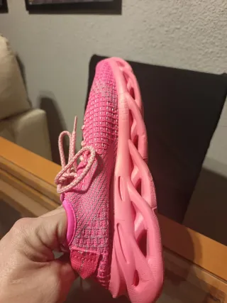 Zapatillas deportivas rosas