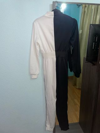 Mono bicolor blanco y negro