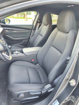 Mazda 3 e-Skyactiv X Homura 2022, 49.000 km