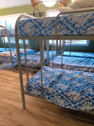 Litera metálica con 2 colchones nuevos