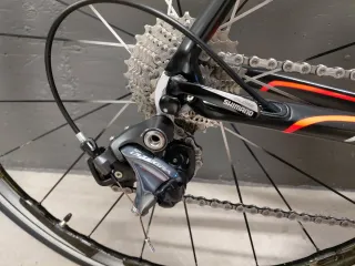 Bicicleta de carretera MACARIO Carbono