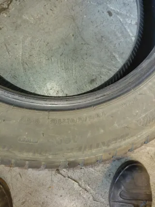 Neumático 195/60R16 93V.
