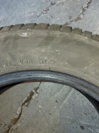 Neumático 195/60R16 93V.