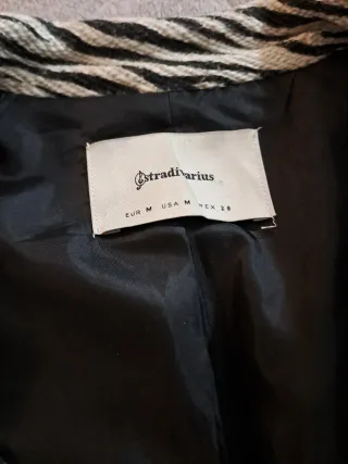 Abrigo estampado cebra mujer