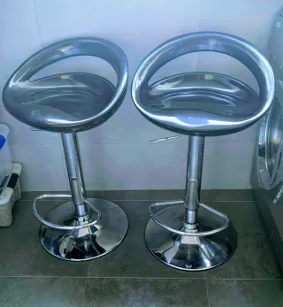 2 Taburetes Altos Metálicos Negros