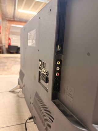 TV LED Panasonic TX-32DS352E 32”