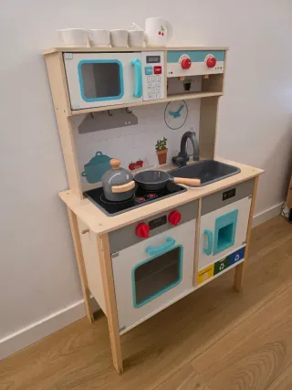 Cocinita de madera infantil