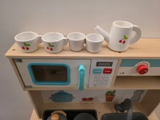Cocinita de madera infantil