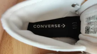 Zapatillas Converse Blancas. Caña alta. Talla 38.