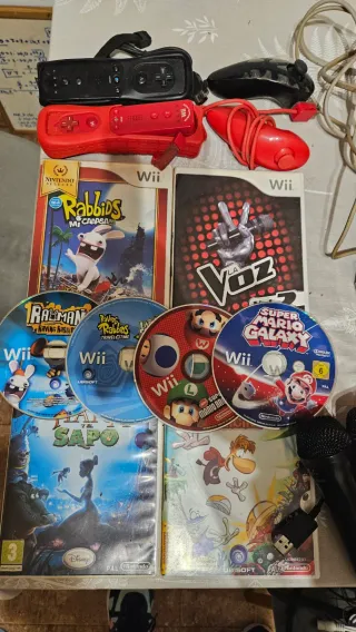 Consola Wii Roja + 9 Juegos Originales