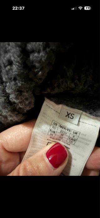 Jersey Guess cuello alto gris