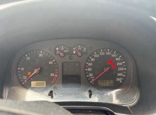 VOLKSWAGEN GOLF VAR 1.9 TDI