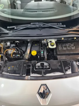 Renault Grand Scenic 2012