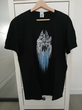 Camiseta negra Halcón Milenario Star Wars. Talla L