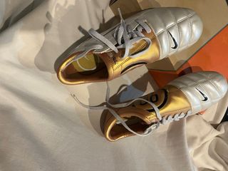 Botas Futbol Nike Total 90 III Oro/Plata