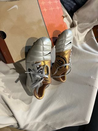 Botas Futbol Nike Total 90 III Oro/Plata