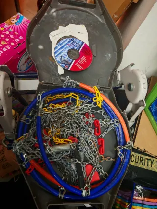 Cadenas para nieve coche.