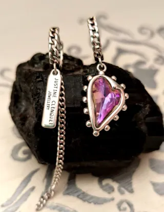 Pendientes Desiguales Plata 925 y Corazón Violeta.