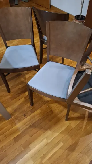 6 Sillas de Comedor Madera Maciza Tapizadas