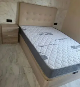 Cabeceros polipiel y madera