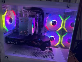PC Gamer XFX con RGB