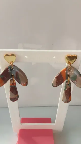 Pendientes arcilla polimérica hechos a mano