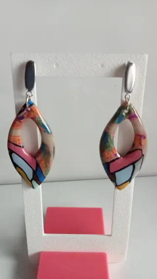 Pendientes arcilla polimérica hechos a mano