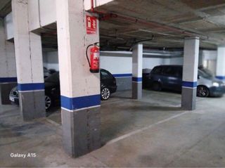 Plaza de parking en Torroella de Montgrí