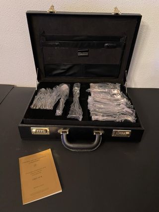 Cubertería 60 piezas en maletín con oro 24k