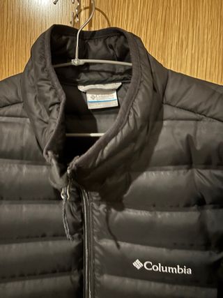 Chaqueta de Plumón, marca Columbia Negra Acolchada