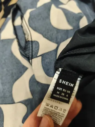 Vestido elegante estampado sin estrenar