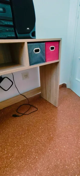 Mueble consola madera.